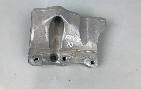 Mini Clubman F54 Engine mounting bracket 8511299