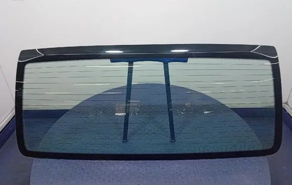 Mercedes-Benz Vito Viano W638 Rear windscreen/windshield window 