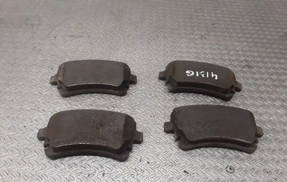 Audi A8 S8 D3 4E Brake pads (rear) 