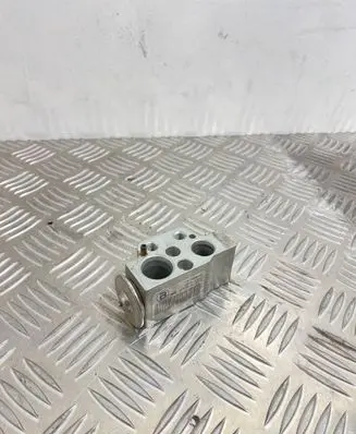 Audi Q5 SQ5 Air conditioning (A/C) expansion valve H7995002 52316990