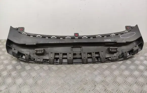 Front bumper skid plate/under tray
