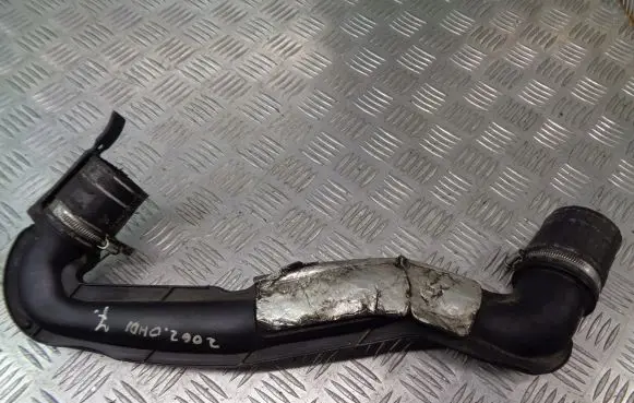 Peugeot 206 Air intake hose/pipe 96543896800R