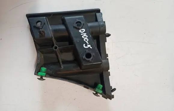 Volvo V40 Front bumper mounting bracket 31425111