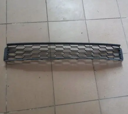 Skoda Scala Front bumper lower grill 657853677