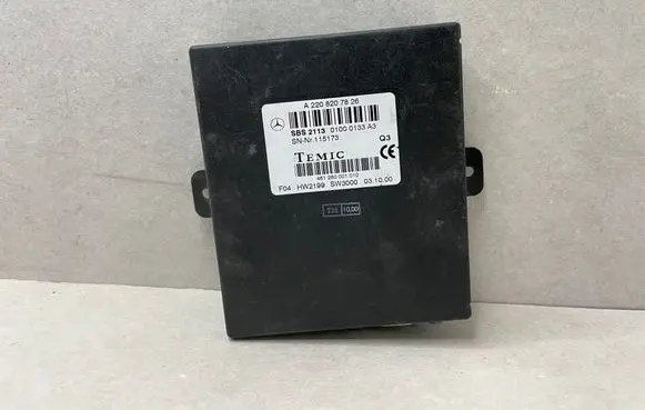 Mercedes-Benz S W220 Voice control module A2208207826