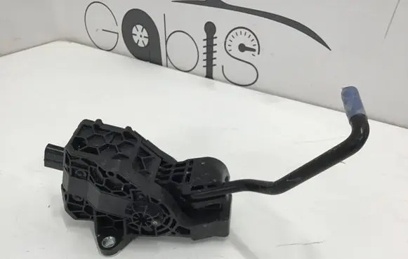 Toyota RAV 4 (XA50) Accelerator throttle pedal 7811033141 2701001040 03H19A1020