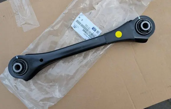 Hyundai Kona I Rear control arm 55250-F2BA0