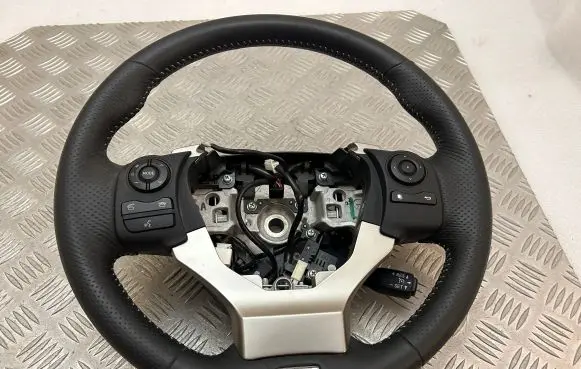 Lexus IS-F Steering wheel