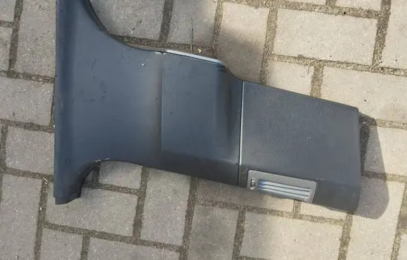 BMW 7 E65 E66 (B) pillar trim (bottom) 7001982