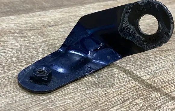 Jaguar F-Pace Fender mounting bracket HK8316E129AB