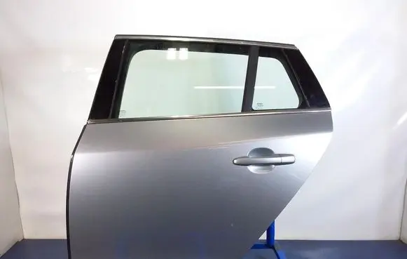 Volvo V60 Rear door 