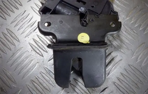 Audi A4 S4 B7 8E 8H Tailgate/trunk/boot lock/catch/latch 4F5827505C