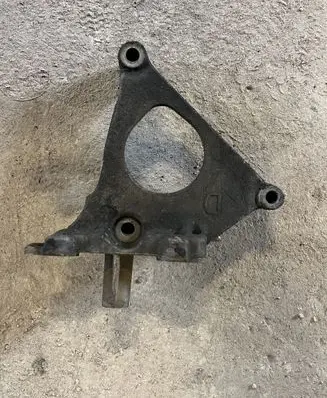 Nissan Almera N16 Fuel pump bracket 