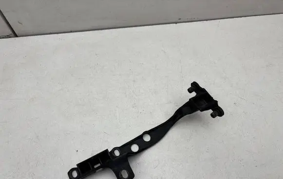 Headlight/headlamp mounting bracket