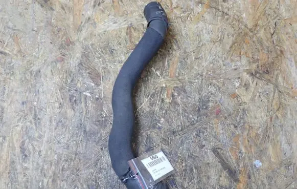 Jaguar XJ X351 Engine coolant pipe/hose DW938N241AA