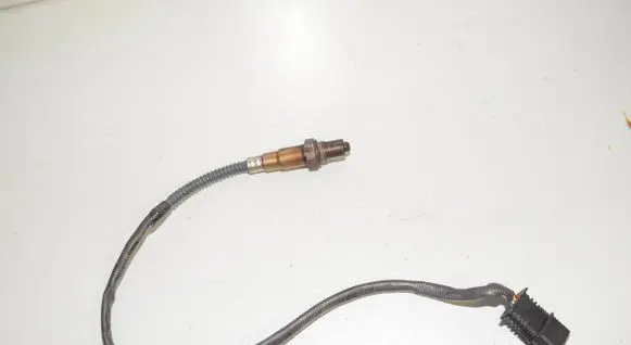 BMW 2 F45 Lambda probe sensor 8600992 11788600992