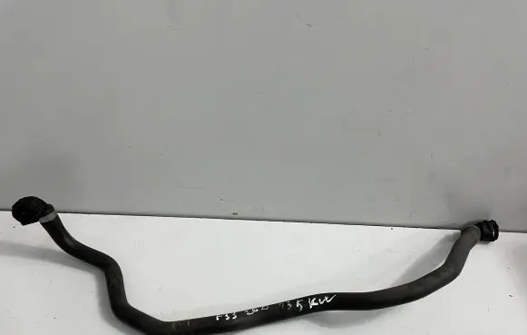 BMW 4 F32 F33 Engine coolant pipe/hose 7811133