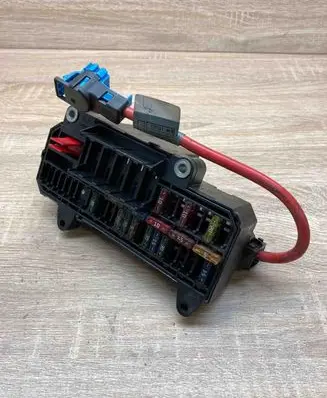 BMW 7 E65 E66 Fuse module 6900583 6900572