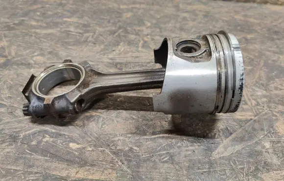 Mercedes-Benz S W116 Piston with connecting rod 11706 138
