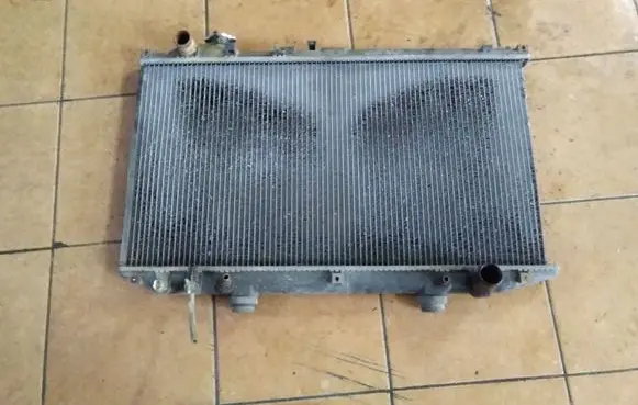 Lexus GS 300 400 430 Coolant radiator