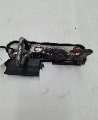 Volkswagen Golf VI Engine bonnet/hood lock/catch 1Q0823480