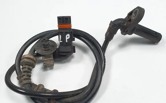 Mercedes-Benz E W212 ABS brake wheel speed sensor A2125400117