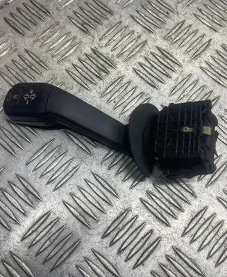 BMW 5 E39 Indicator stalk 8352172 01100410