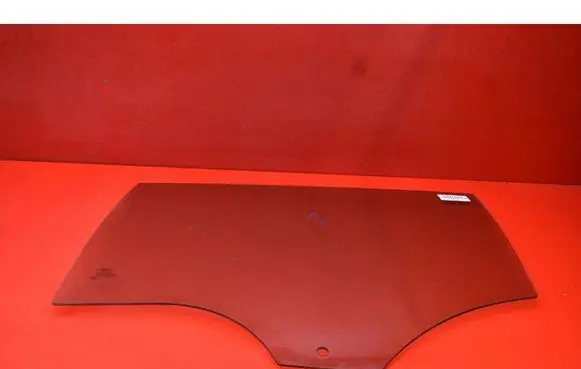 Ford Grand C-MAX Rear door window glass 