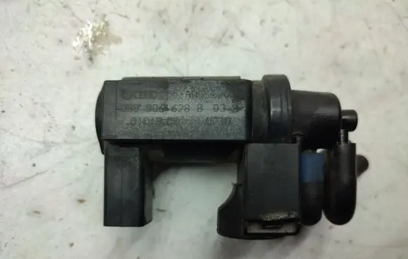 Audi Q7 4L Turbo solenoid valve 059906628