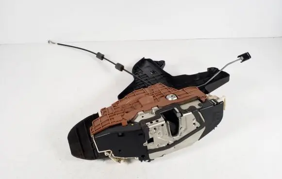 Mercedes-Benz CL C216 Front door lock A2217203035