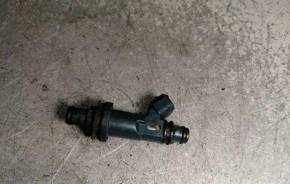 Lexus RX 300 Fuel injector 2325020020