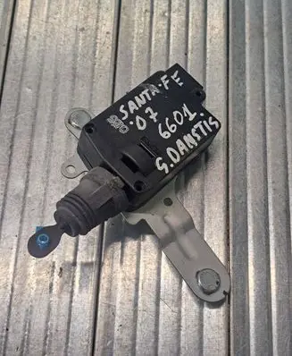 Hyundai Santa Fe Central locking motor 