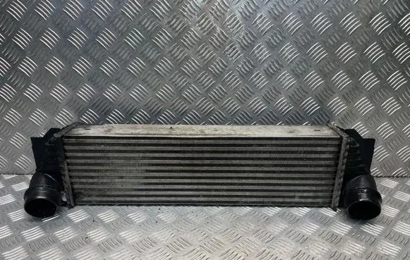 BMW 5 F10 F11 Intercooler radiator 7805629