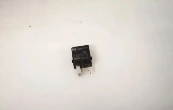 Mercedes-Benz E W210 Other relay 0025421119