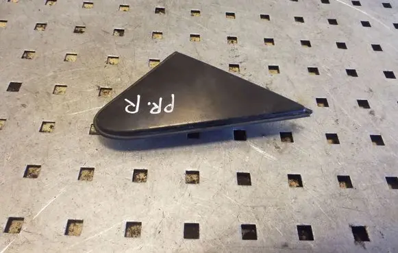 Toyota Yaris Other exterior part 6011752010