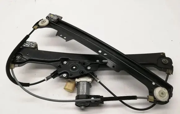BMW 5 E60 E61 Front door electric window regulator 7184741