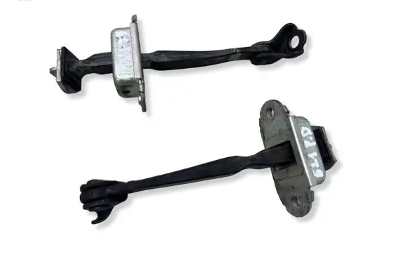 Nissan X-Trail T31 Front door check strap stopper 