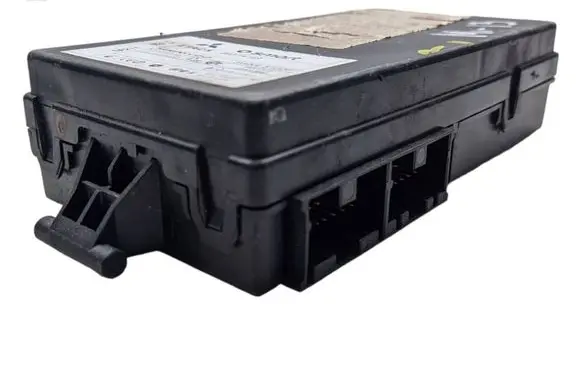Mitsubishi Colt Fuse box set 8637A169 5WK45107 5WK45102F