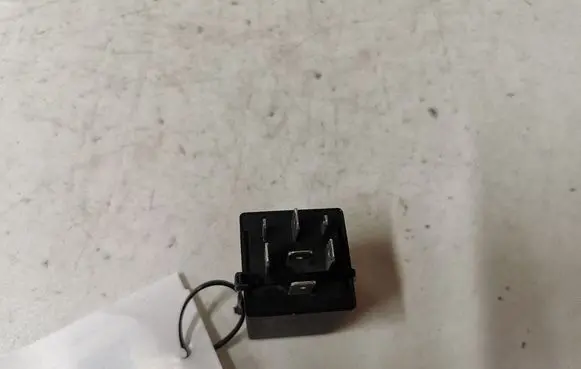 Skoda Superb B5 (3U) Other relay 3U0959627 VK7AEV2027