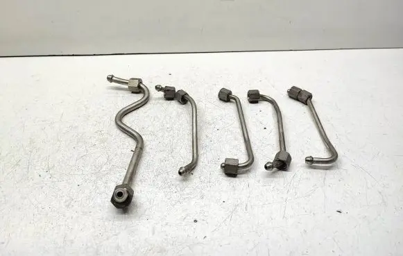 BMW 3 E92 E93 Fuel injector supply line/pipe 4561983 7562478