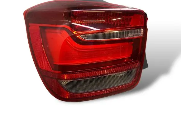 BMW 1 F20 F21 Rear/tail lights R1025997 A055364 0201020000