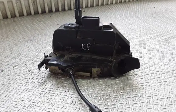 Renault Megane II Front door lock 1902040900