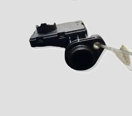 Volkswagen PASSAT B6 Oil sump strainer pipe 03G115169B