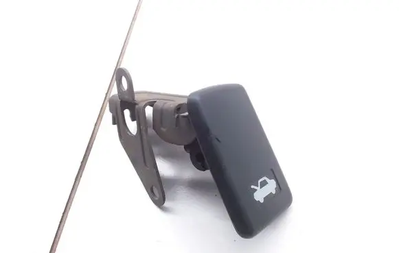 Honda Civic Engine bonnet (hood) release handle