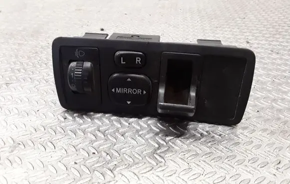 Toyota Corolla E120 E130 Wing mirror switch