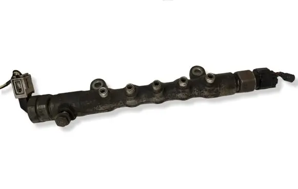 Toyota Verso Fuel main line pipe 10011K06806