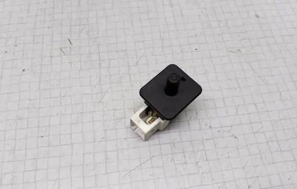 Mercedes-Benz E W211 Sensor 2028209410 30011501
