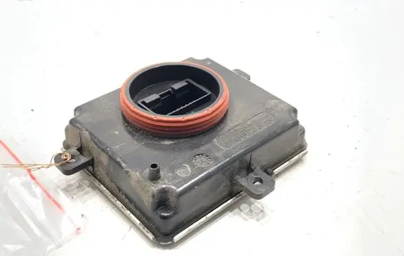 Audi A8 S8 D4 4H Voltage converter/converter module 4H0907697