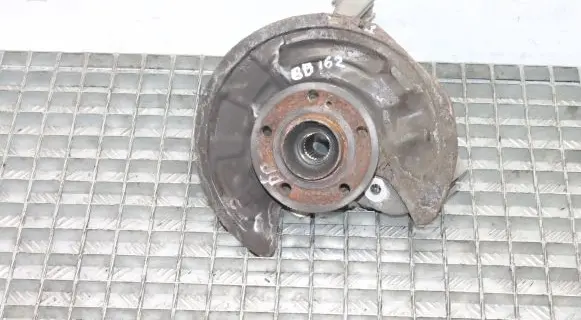 Mercedes-Benz A W176 Rear wheel hub