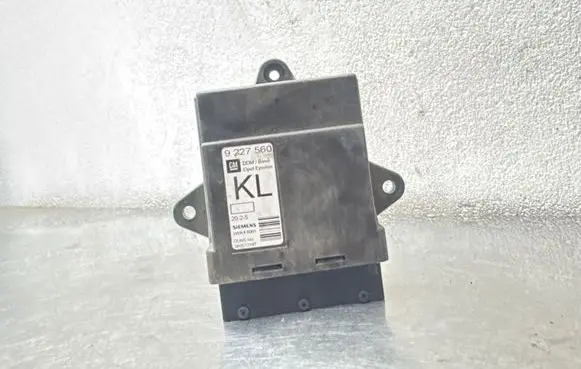 Opel Vectra C Door control unit/module 9227560